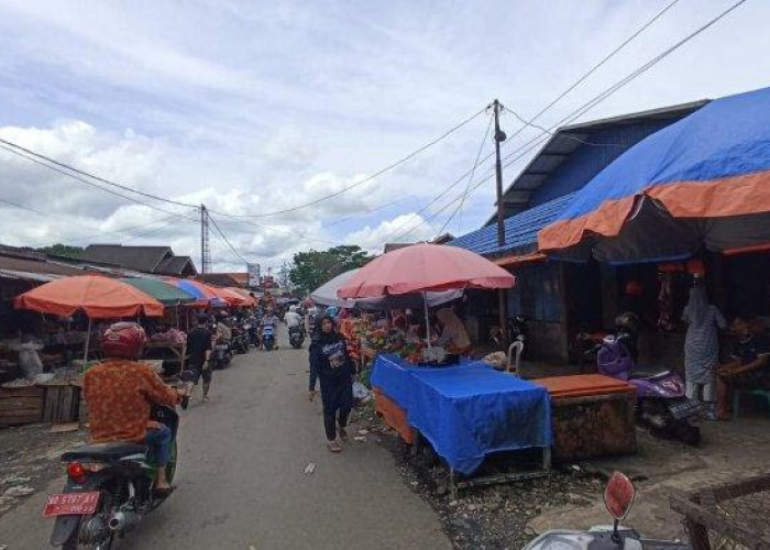 Satpol PP Tertibkan Pedagang Pasar Pagi dan Kaki Lima di Kepahiang