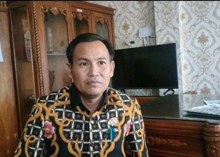 Waka I DPRD Seluma Menolak Gunakan Mobnas, Pilih Kendaraan Pribadi