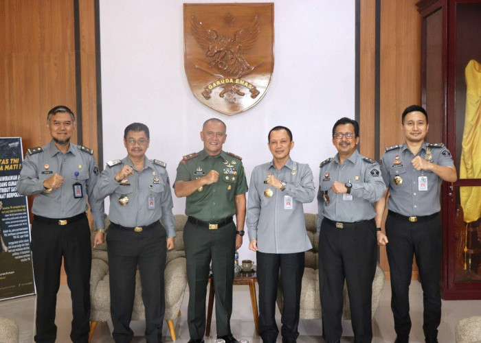 Perkuat Sinergi bersama TNI, Kakanwil Kemenkumham Bengkulu Kunjungi Korem 041 Gamas