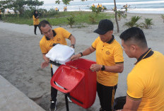 Sambut HUT Bhayangkara ke-80, Polda Bengkulu Pasang 80 Tong Sampah di Sepanjang Pantai Panjang