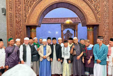 Gubernur Helmi Hasan Kenalkan GIM24, Ratusan Jamaah Padati Masjid At-Taqwa Cirebon Sejak Subuh