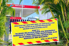 Pasca Sidak Bupati, SPBU Kutau Pasang Larangan Kendaraan Menginap demi Antrean BBM
