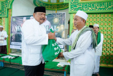 Pemprov Bengkulu Salurkan Bantuan 150 Paket Sembako dan 1 Ton Beras ke Ponpes Darussalam Tegal Rejo