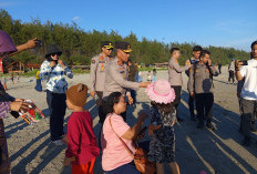 Pastikan Keamanan Wisatawan, Kapolda Bengkulu Pantau Langsung Pantai Jakat hingga Pantai Panjang
