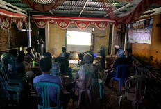 Sukses Gelar Nobar Bareng Pemdes Tanjung Seru, PWI Seluma Siapkan Nobar Keliling Desa