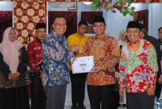 Pemkab Seluma Bagikan BPJS Ketenagakerjaan Gratis untuk 1.116 Nelayan