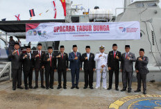 Peringati Hari Pahlawan 2025, Pemprov Bengkulu dan Lanal Tabur Bunga di Laut