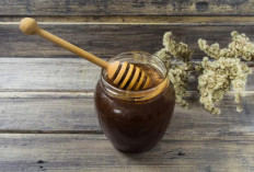 Jerawat di Wajah Susah Hilang? Coba Atasi dengan Madu Hitam, Cek Disini Manfaatnya!