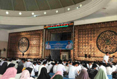 Maulid Nabi di Masjid At-Taqwa, Walikota Dedy Wahyudi Ajak Masyarakat Teladani Akhlak Rasulullah