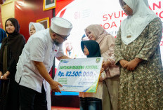 Syukuran HUT ke-81 RI, Pemprov Bengkulu Berikan Santunan dan Beasiswa ke Anak Yatim 