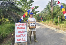 Kisah Inspiratif Kakek Nurman di Seluma, 3 Tahun Lebarkan Jalan Rusak Pakai Uang Kotak Amal