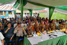 Warga Pinang Mas Keluhkan Banjir dan Jalan Rusak, Erni Novita: Aspirasi Dipastikan Masuk Database