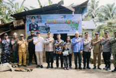 Kunjungi Pulau Enggano: Kapolda Bengkulu Lakukan Bedah Rumah, Bakti Kesehatan dan Lepas Tukik