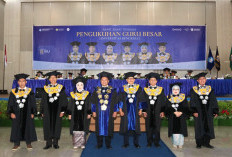 Unib Kukuhkan 6 Guru Besar, Rektor Tekankan Tanggung Jawab Hadirkan Inovasi