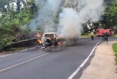 Daihatsu Terios Terbakar di Liku 9 Bengkulu Tengah, Diduga Akibat Korsleting Mesin