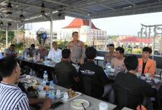 Ngopi Santai Bareng BEM se-Kota Bengkulu, Kapolda Tegaskan Pintu Polda Terbuka untuk Aspirasi