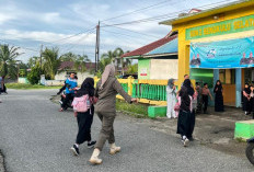 Bukan Sekadar Penegak Perda, Satpol PP Bengkulu Selatan Hadir untuk Keselamatan Pelajar