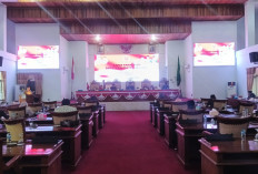 Banyak ASN Tak Hadir Rapat Paripurna, Sekda Seluma Ambil Absensi dan Siap Berikan Teguran