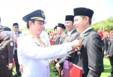 Momen HUT ke-81 RI, 148 PNS Pemkot Bengkulu Terima Tanda Kehormatan Satyalancana Karya Satya