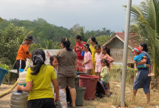 4 Bulan Kemarau, BPBD Bengkulu Selatan Salurkan Air Bersih ke Desa Telago Dalam dan Cinto Mandi