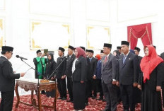 Lantik 28 Pejabat Baru PDAM Tirta Hidayah, Wali Kota Tekankan Pentingnya Solidaritas dan Inovasi