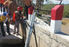 Baru Seumur Jagung, Jembatan Air Matan Senilai Rp16 Miliar Amblas Dihantam Arus