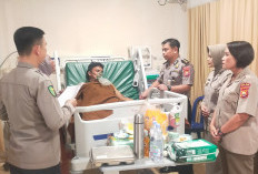 RS Bhayangkara Fasilitasi Rujukan Korban Penusukan Pedagang Baju Batam ke Palembang
