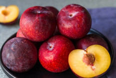 Jangan Sembarangan! 5 Kelompok Orang Ini Dilarang untuk Konsumsi Buah Plum 